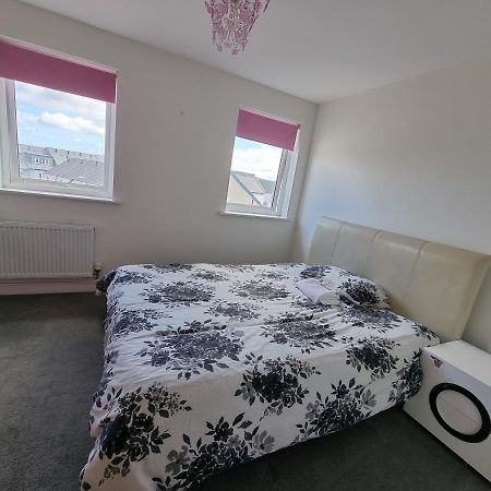 Kingsize Room Close To The A30 Camborne Pool ภายนอก รูปภาพ