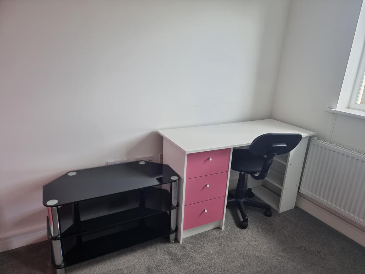 Kingsize Room Close To The A30 Camborne Pool ภายนอก รูปภาพ