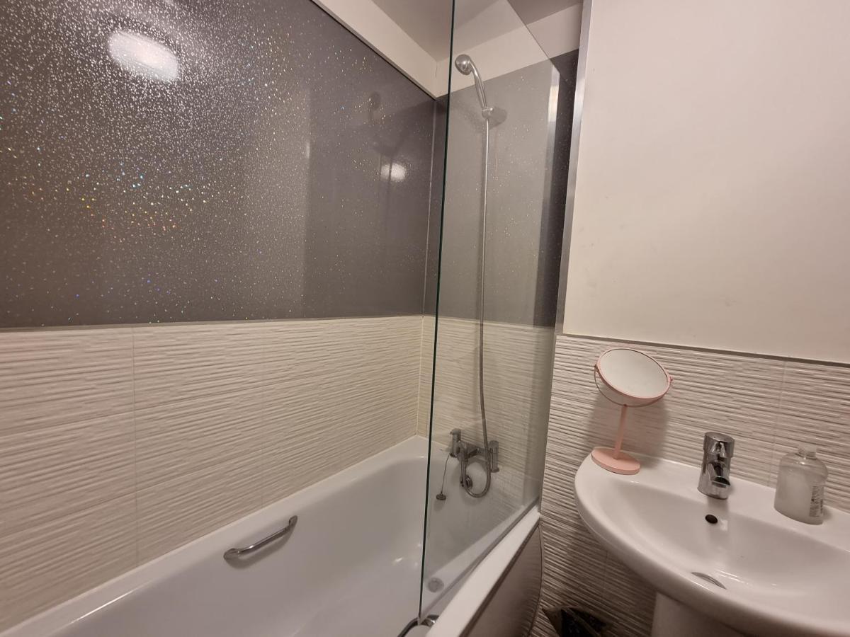 Kingsize Room Close To The A30 Camborne Pool ภายนอก รูปภาพ